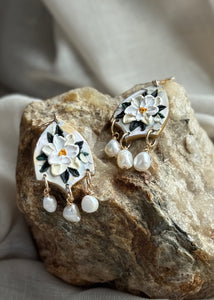 The Blooming Pearl one of a kind
