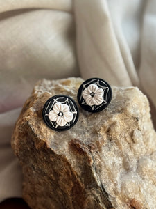 Spider Daisy Studs