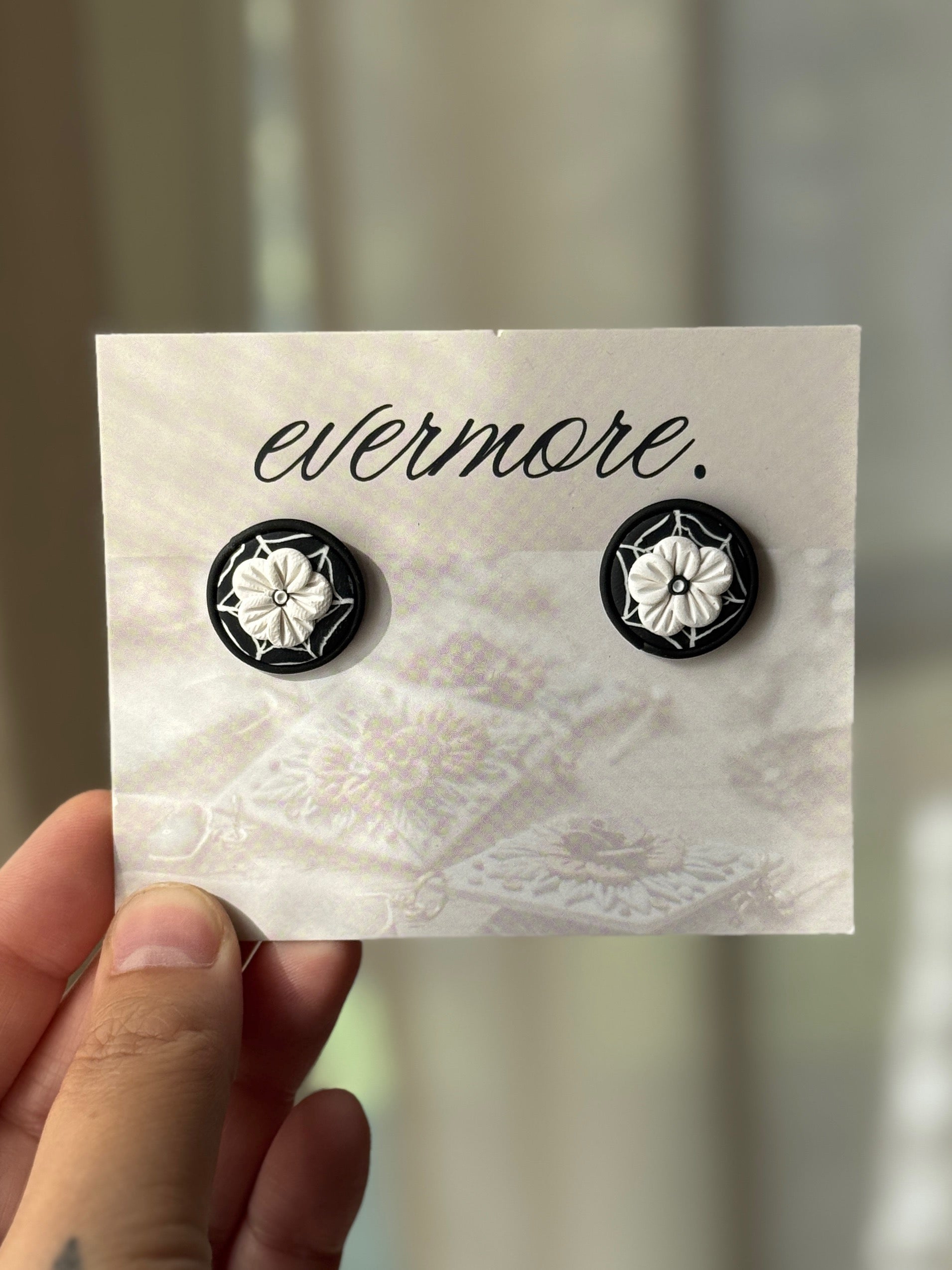 Spider Daisy Studs