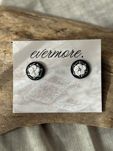 Spider Daisy Studs