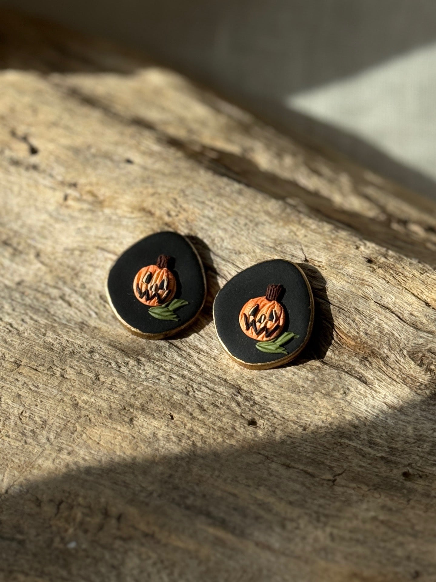 Pumpkin Studs