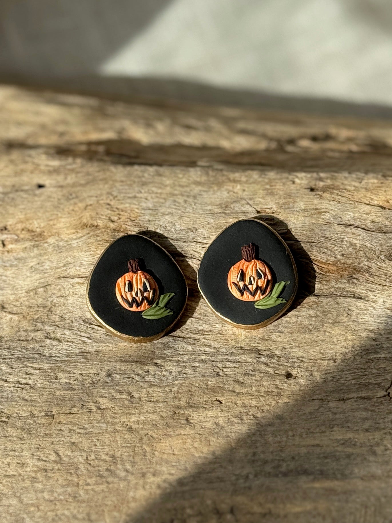 Pumpkin Studs