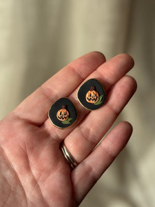 Pumpkin Studs