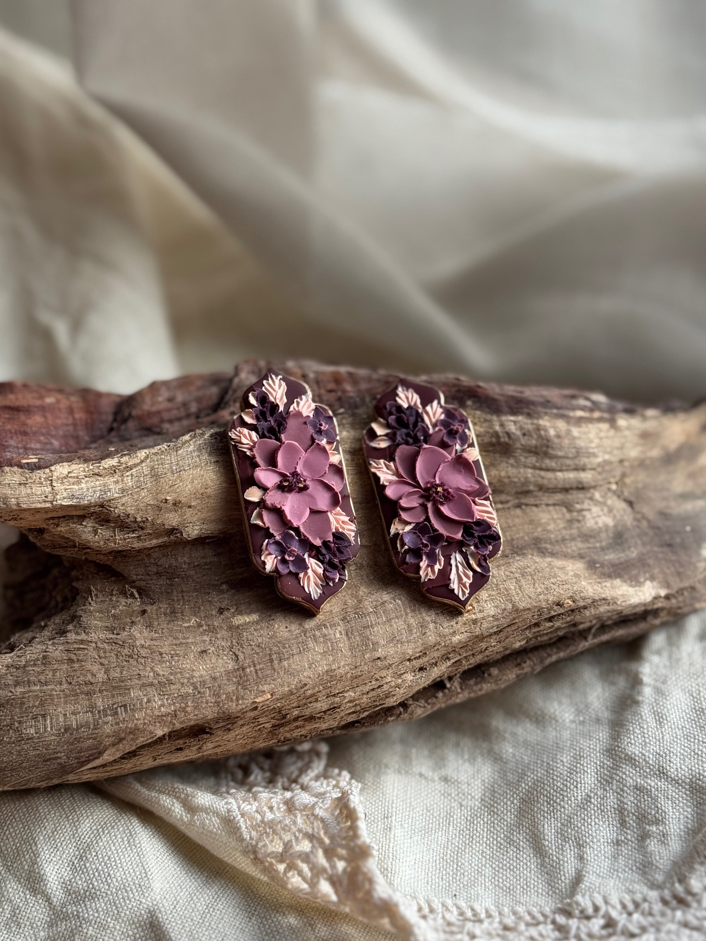 The Mauve & Maroon Bloom