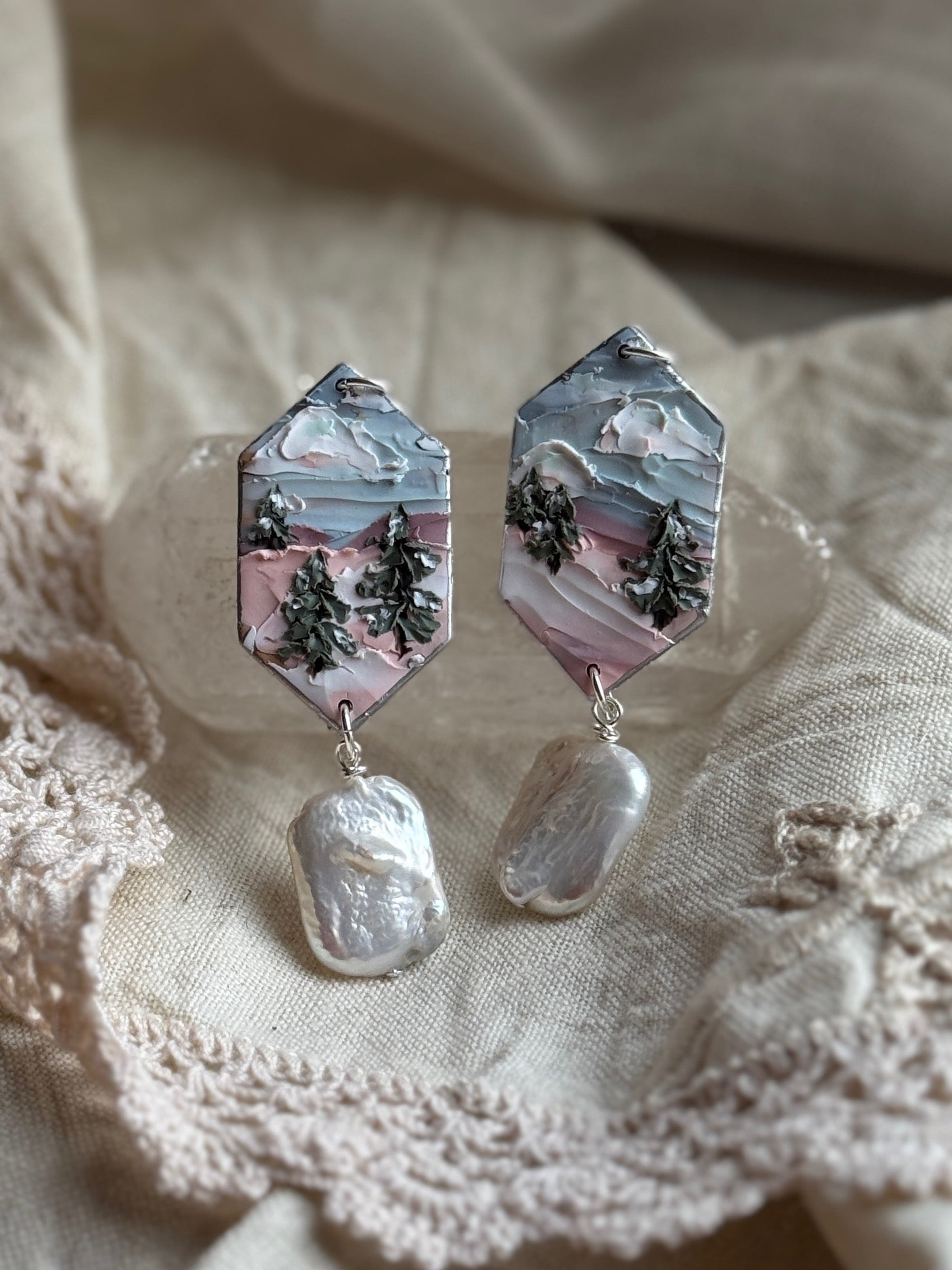 The Twinkling Twilight Dangle