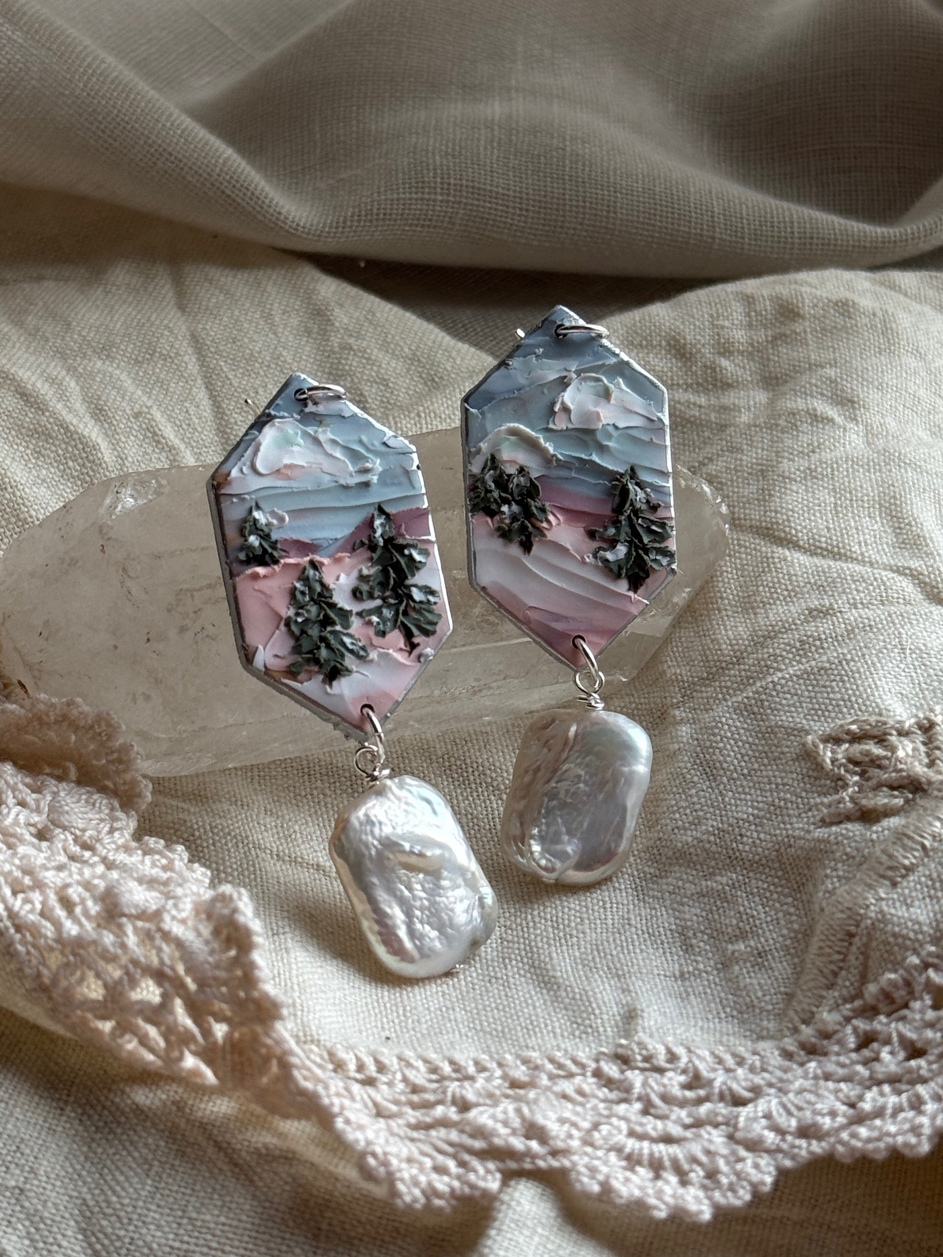 The Twinkling Twilight Dangle